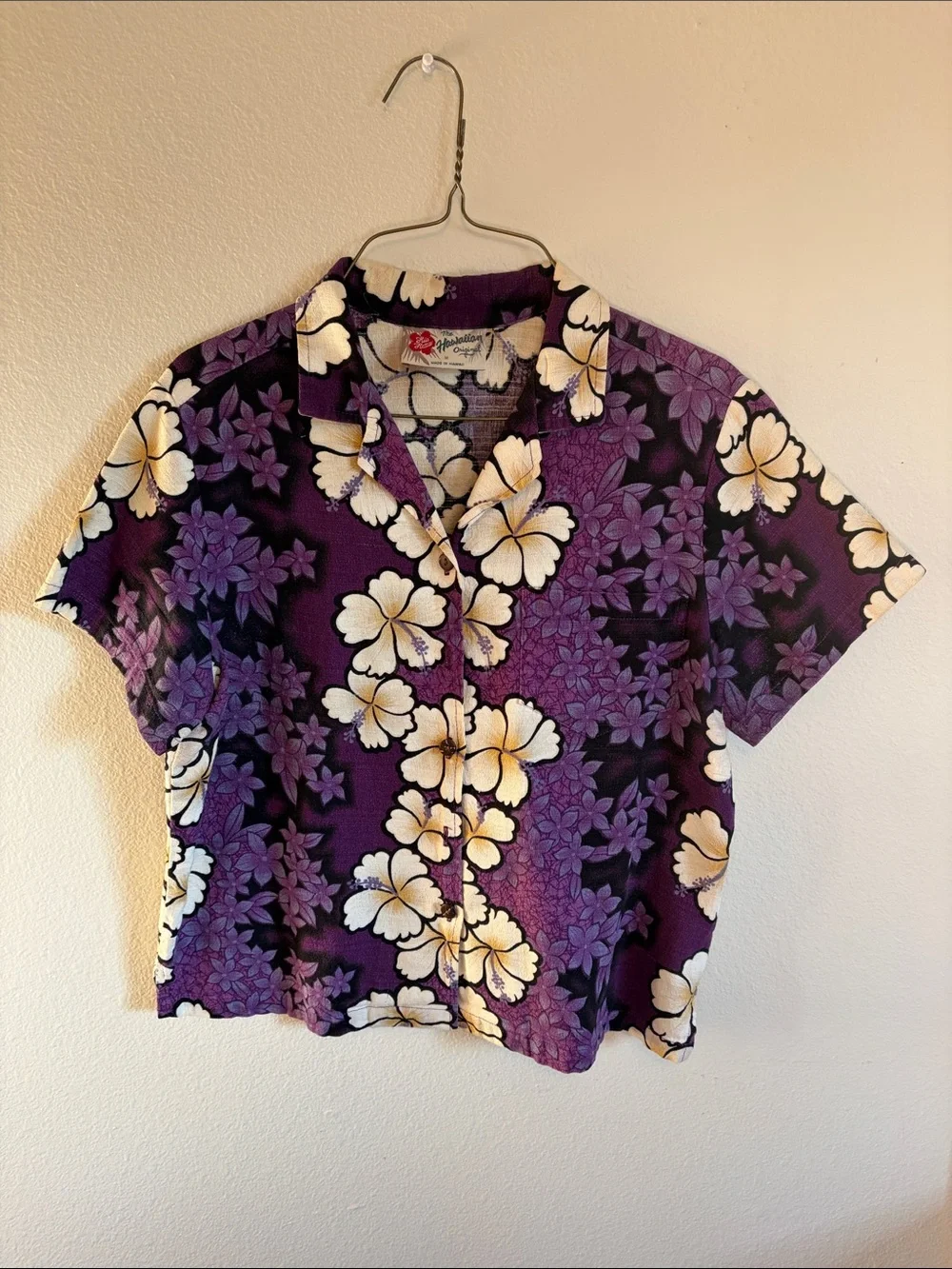 Hilo Hattie Purple Floral Short-Sleeve Hawaiian Shirt - Picture 1 of 2